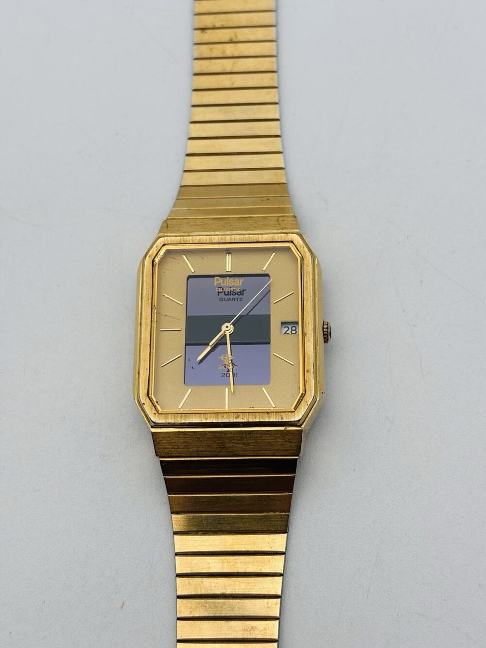VINTAGE PULSAR 2001 MENS Quartz Gold V102-5069 Good Condition. Tested. Works.
